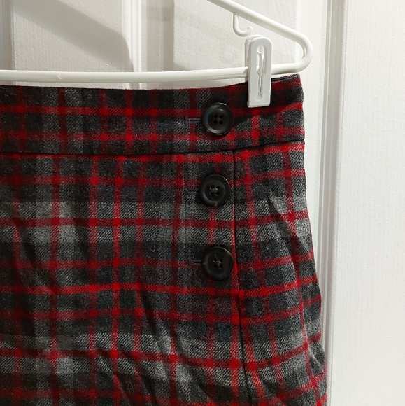 Gap | Plaid Skirt - Picture 3 of 12